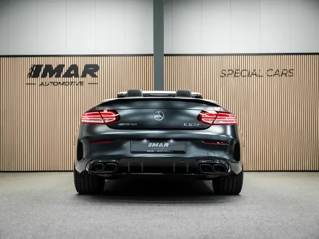 Mercedes-Benz C-Klasse Cabrio AMG 63 S 2022 Benzine 15