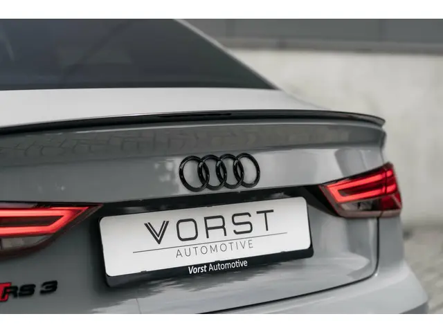 Audi RS3 2.5 TFSI quattro B&O Pano Leer Nardo 2018 Benzine 9