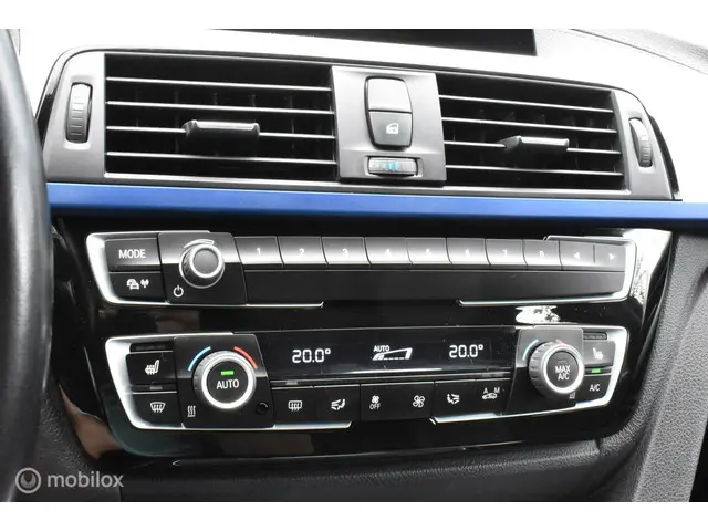 BMW 3 Serie Touring 320i Corporate Lease 2018 Benzine 8