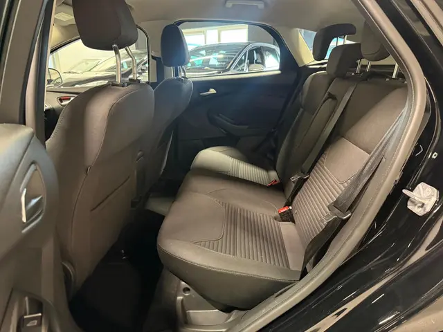 Ford Focus 1.0 Titanium Navi|Trekhaak|PDC! 2018 Benzine 12