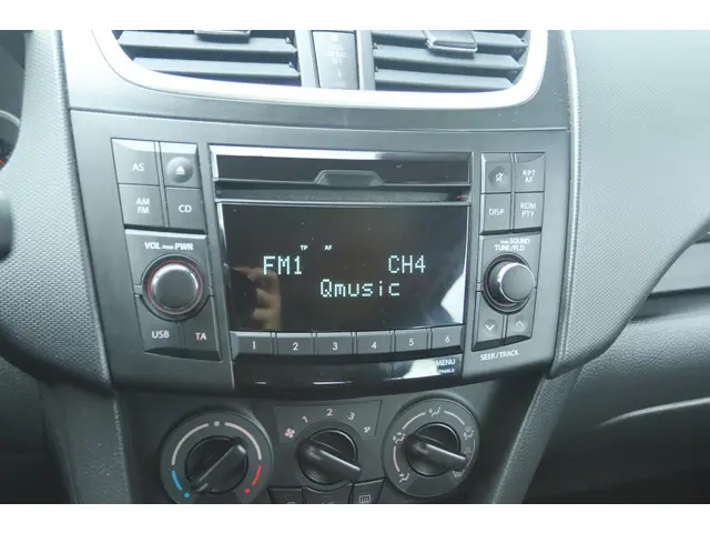 Suzuki Swift 1.2 COMFORT EASSS 2012 Benzine 22