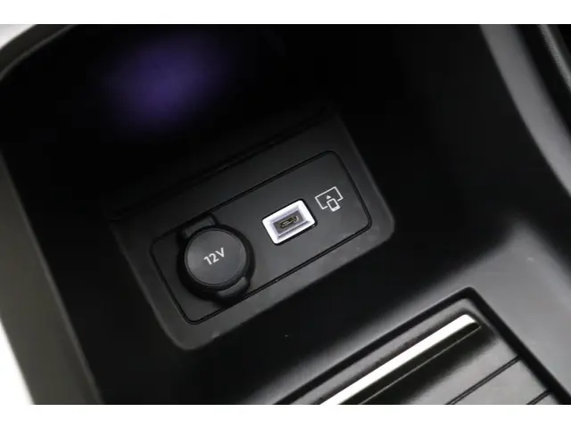 Peugeot 308 SW 1.2T 130pk Automaat Allure 2024 Benzine 32