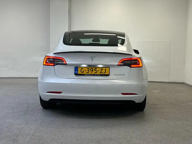 Tesla Model 3 Performance AWD 75 kWh 2019 Elektrisch 8