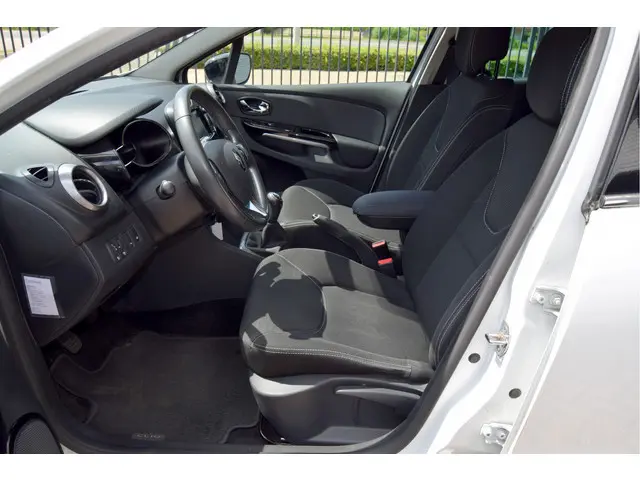 Renault Clio 0.9 TCe ECO Night&Day 2014 Benzine 18