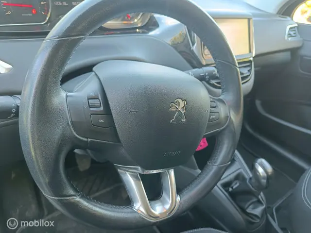 Peugeot 208 1.2 VTi Style 2014 Benzine 13