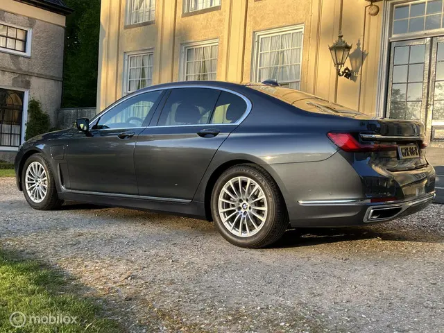 BMW 7 Serie 745e High Executive 2020 Hybride Benzine 24