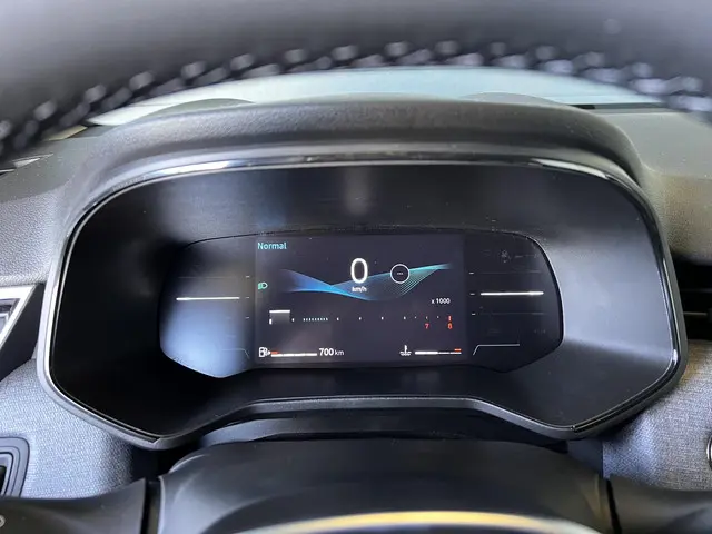 Mitsubishi Colt 1.0T Intense 2024 Benzine 11