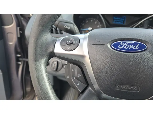 Ford C-MAX 1.0 Edition 2014 Benzine 10