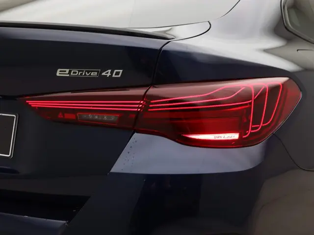 BMW i4 eDrive40 84 kWh 2024 Elektrisch 21