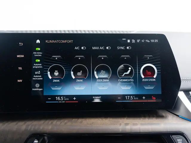 BMW 2 Serie Active Tourer 218i 2022 Benzine 34