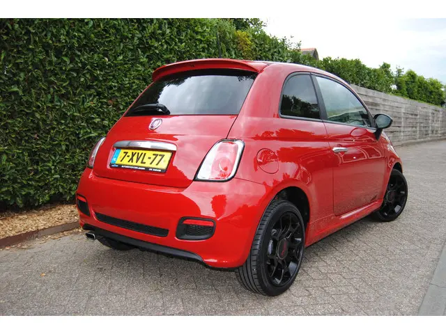 Fiat 500 0.9 TwinAir Lounge 2015 Benzine 13