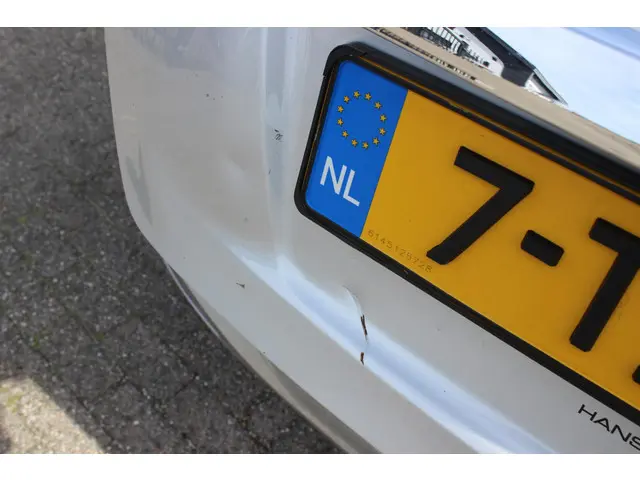 Toyota Yaris 1.0 VVT-i Aspiration, Airco! 2013 Benzine 11