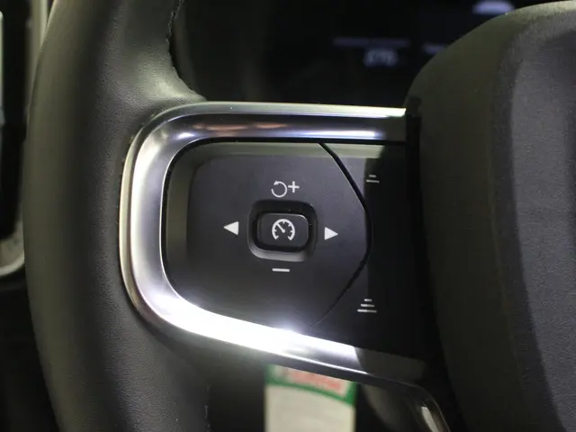 Volvo XC40 2.0 B3 Plus Bright 2022 Hybride Benzine 19