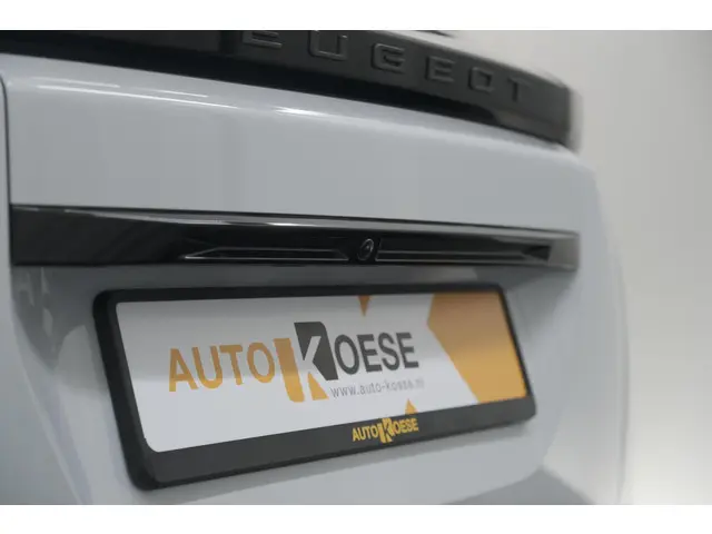 Peugeot 2008 PureTech 100 Allure 2024 Benzine 24