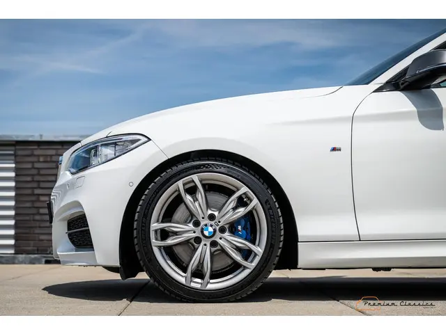 BMW 2 Serie Cabrio M235i Executive 2015 Benzine 23
