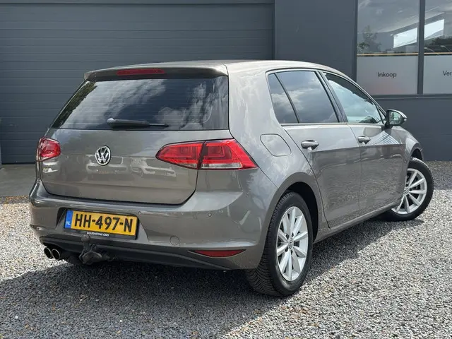 Volkswagen Golf 1.4 TSI Highline 2014 Benzine 2