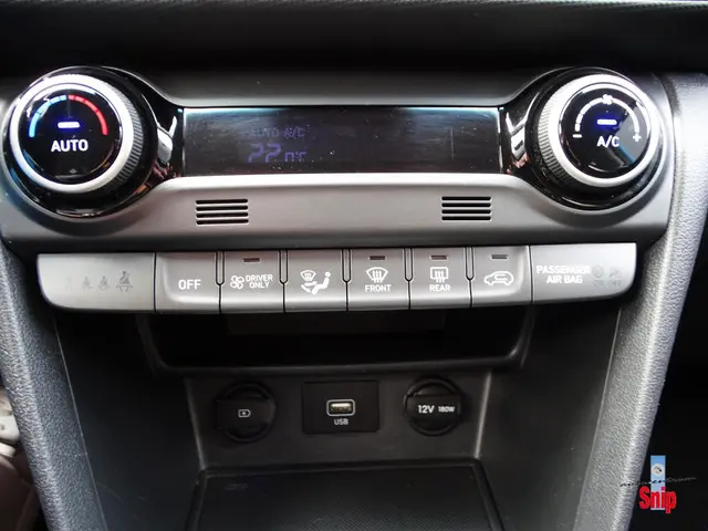 Hyundai Kona 1.6 GDI HEV Comfort 2020 Hybride Benzine 18