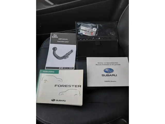 Subaru Forester 2.0 Executive 2013 Benzine 19