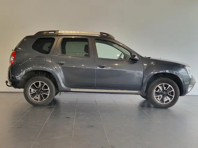 Dacia Duster 1.2 TCe 4x2 Blackshadow 2017 Benzine 13