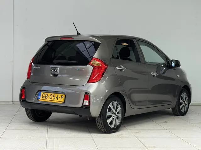 Kia Picanto 1.0 CVVT First Edition 2015 Benzine 2