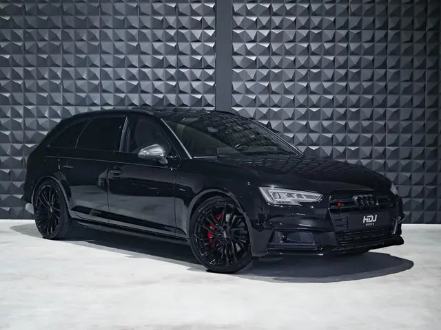 Audi S4 2