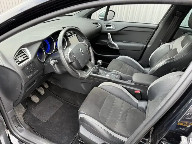 DS DS 4 Crossback 1.2 PureTech Business 2016 Benzine 3
