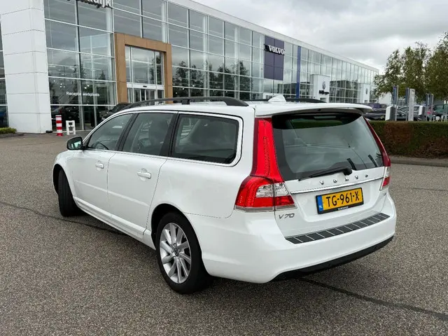Volvo V70 2.0 T4 Classic Edition 2015 Benzine 11