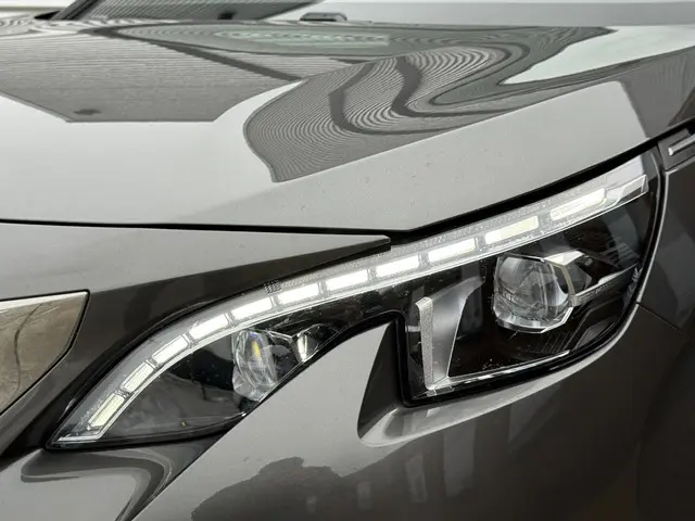 Peugeot 3008 1.2 PureTech GT Line 2017 Benzine 34
