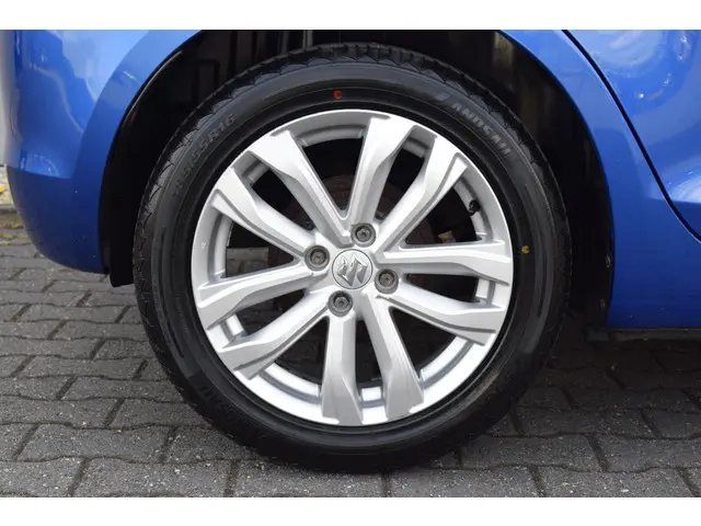 Suzuki Swift 1.2 Bandit EASSS 5Drs 2014 Benzine 15