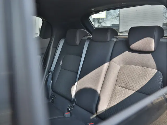 Nissan Juke 1.0 DIG-T N-Design Automaat 2020 Benzine 24