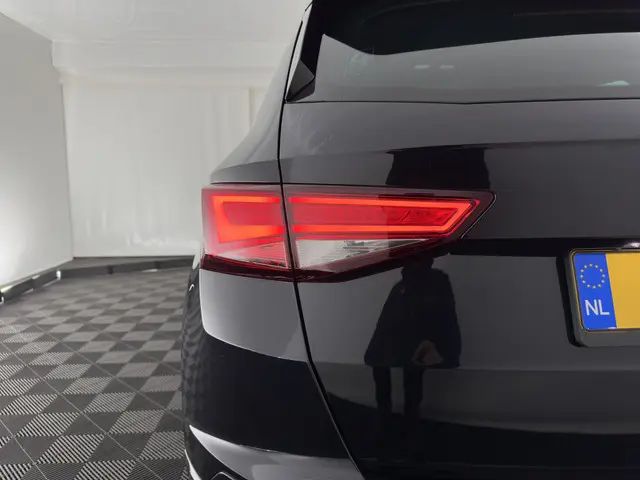 SEAT Ateca 1.5 TSI FR Business Intense 2020 Benzine 25