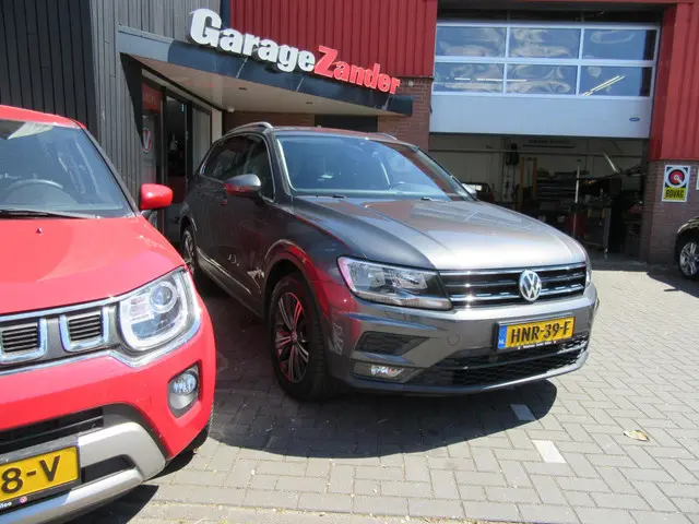 Volkswagen Tiguan 1.4 TSI 4Motion Highline 2018 Benzine 4