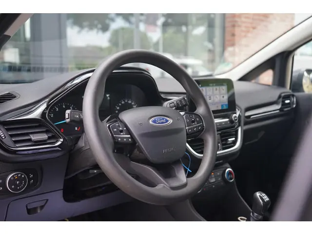 Ford Fiesta 1.1 Cool& Connect 2018 Benzine 21