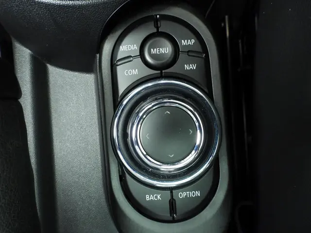 MINI 5-Deurs Cooper 2022 Benzine 21