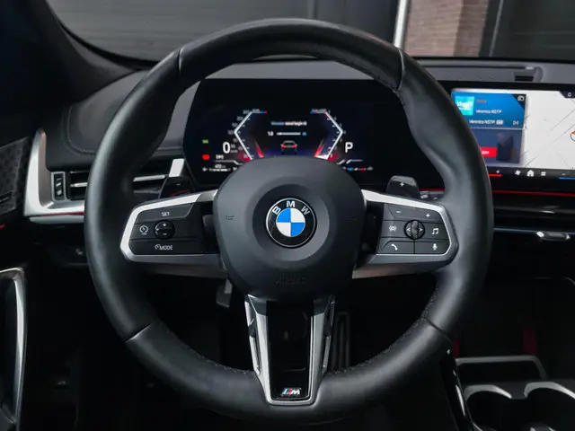 BMW X1 sDrive18i 2024 Benzine 33