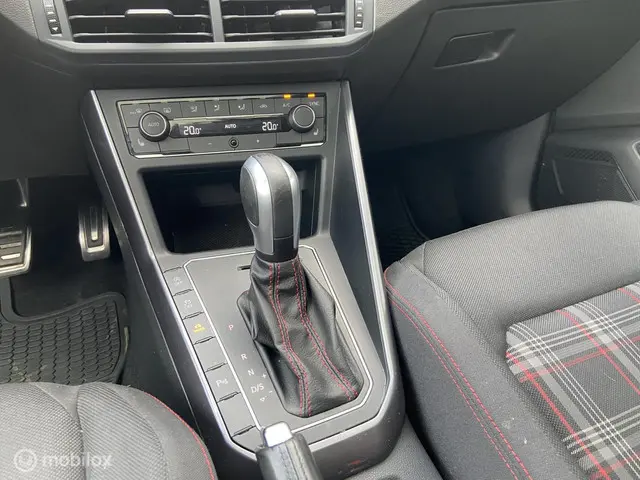 Volkswagen Polo 2.0 TSI GTI 2019 Benzine 30