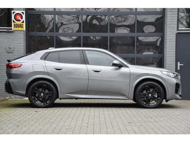 BMW X2 sDrive20i 2024 Benzine 13