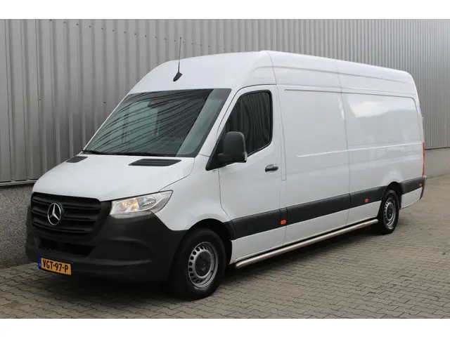 Mercedes-Benz Sprinter 3