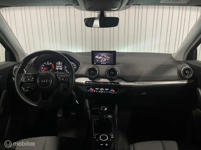 Audi Q2 30 TFSI S Edition 2020 Benzine 10