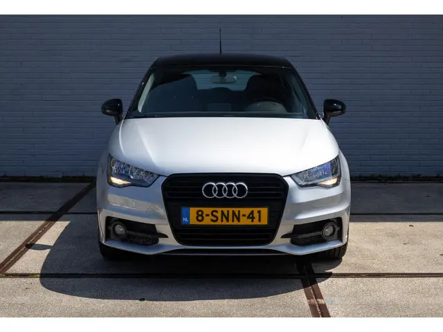 Audi A1 Sportback 1.2 TFSI Admired 2013 Benzine 8