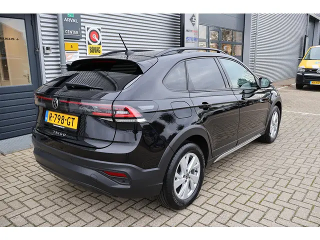 Volkswagen Taigo 1.0 TSI Life 2022 Benzine 12