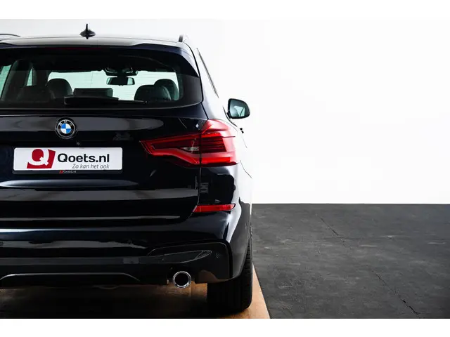 BMW X3 xDrive20i High Executive 2018 Benzine 27