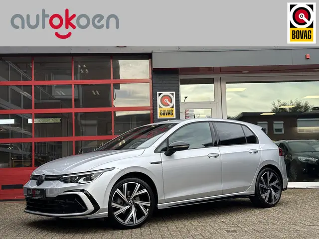 Volkswagen Golf 1.5 eTSI R-Line 2021 Hybride Benzine