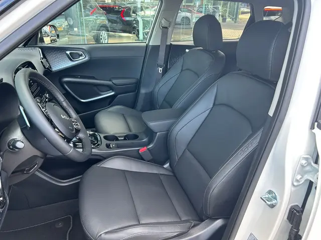 Kia e-Soul ExecutiveLine 64 kWh 2024 Elektrisch 8
