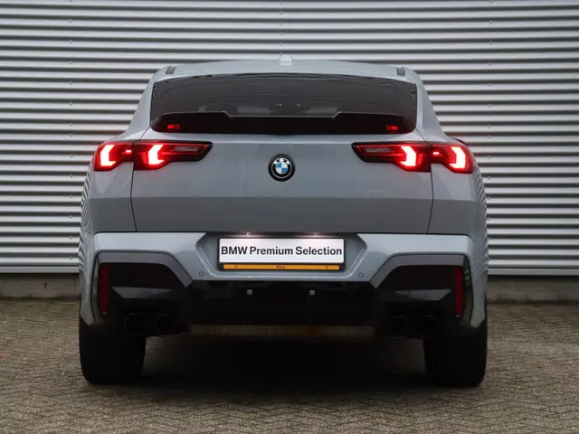 BMW X2 M35i xDrive 2025 Benzine 4