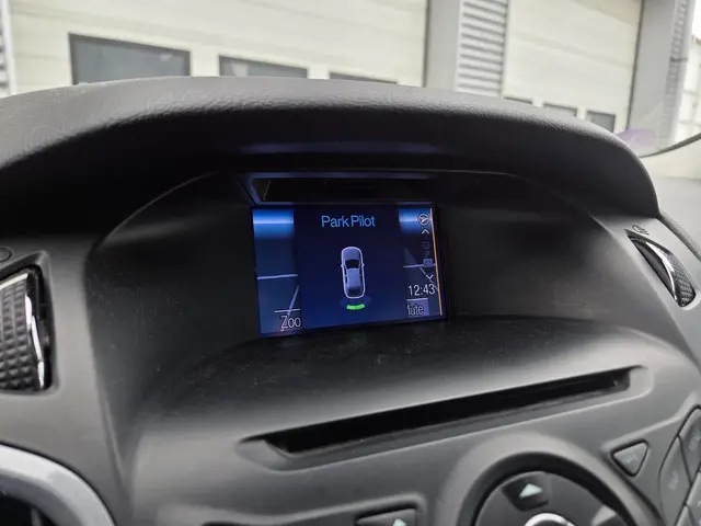 Ford Focus Wagon 1.0 EcoBoost Titanium 2013 Benzine 30