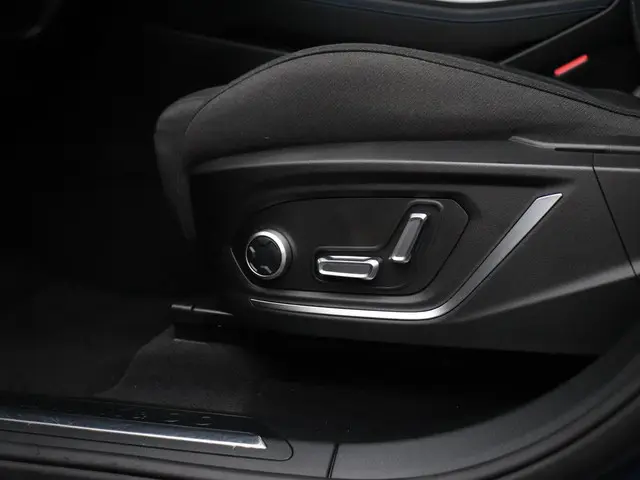 Lynk & Co 01 1.5 2022 Hybride Benzine 13