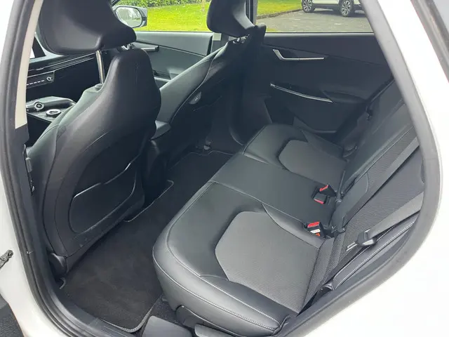Kia EV6 Plus 77.4 kWh, BTW, Trekhaak, Led 2022 Elektrisch 14