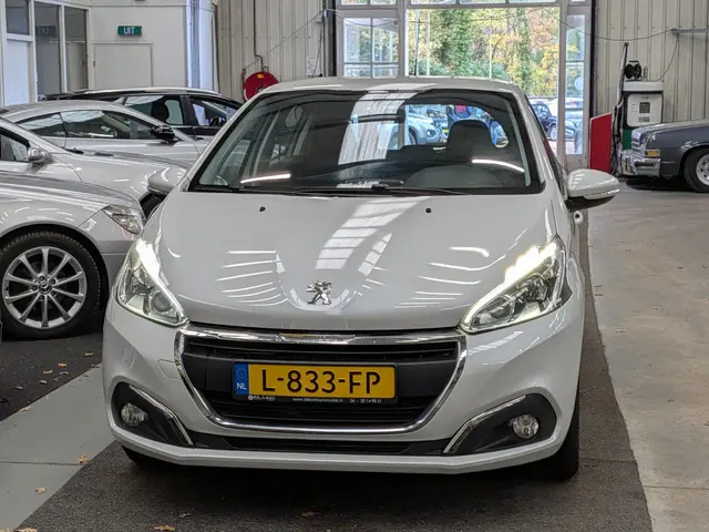 Peugeot 208 1.2 PureTech Blue Lease 2016 Benzine 5