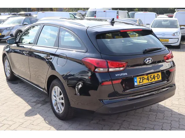 Hyundai i30 Wagon 1.4 T-GDI Comfort 2019 Benzine 8